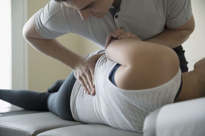 chiropractic for hip pain in dlf phase 1 gurgaon